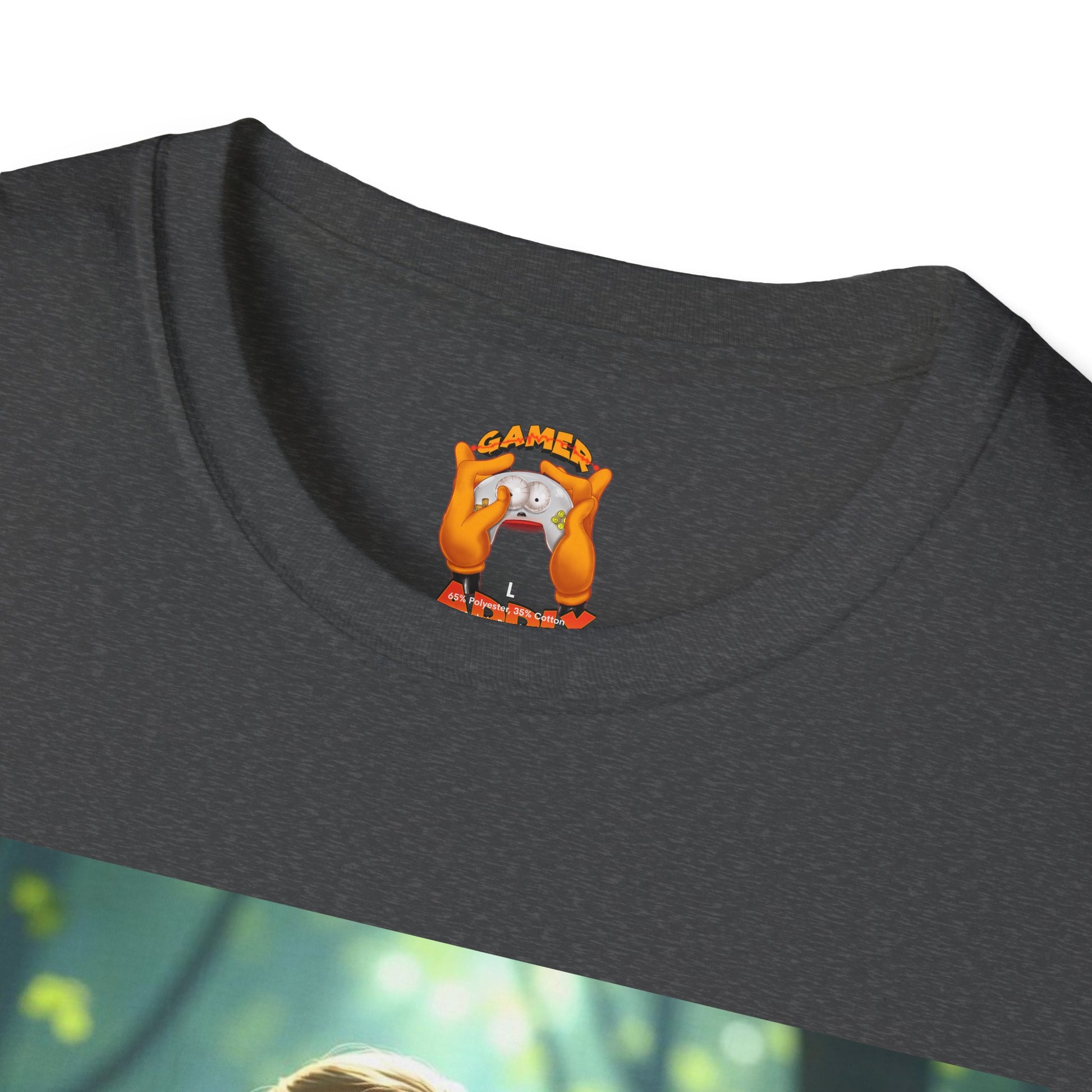 Link girl Softstyle T-Shirt